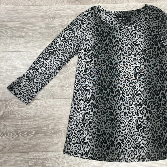 Roz & Ali Leopard Print Blouse 3/4 Rolled Tab Sleeve XS - Picture 4 of 16